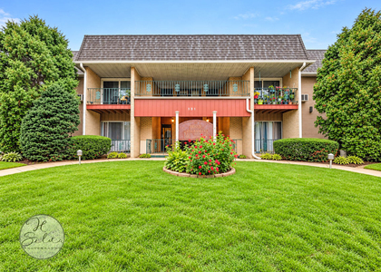 131 W Ellis Avenue - Photo 1
