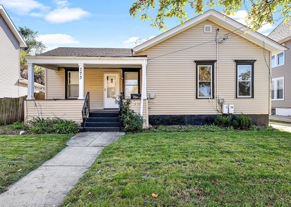 773 E New York Street - Photo 1