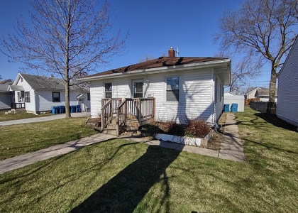 912 Douglas Street - Photo 1