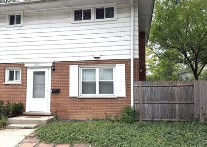 822 Skokie Boulevard - Photo 1