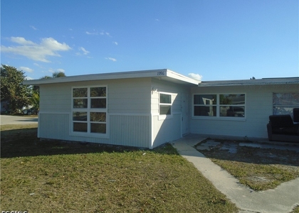 1994 Oak Drive - Photo 1