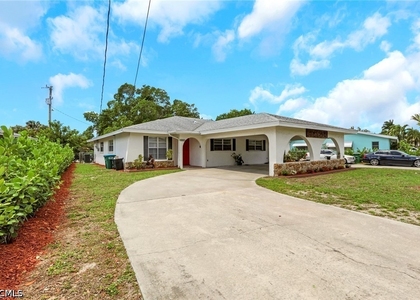 1628 Orchid Boulevard - Photo 1
