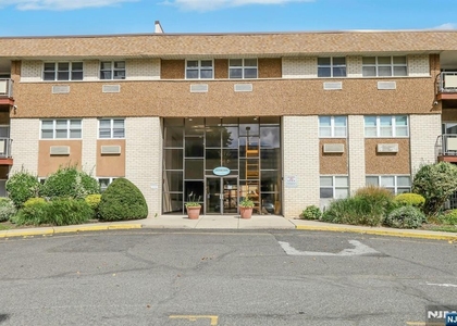 1111 River - Photo 1