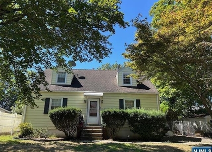 31 Oak - Photo 1