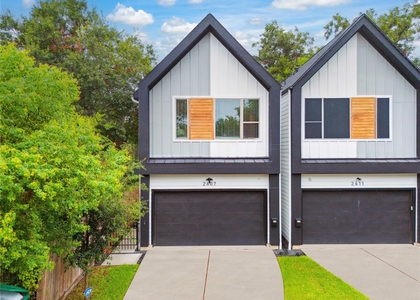 2607 Rosalie Street - Photo 1