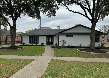 9911 Cedarhurst Drive - Photo 1