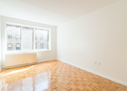 West 48th Street - Photo 1