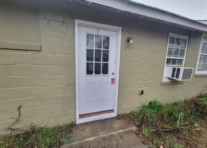455 Pursley Street - Photo 1