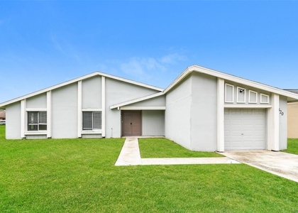 820 E Flag Lane - Photo 1