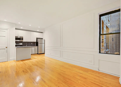 226 East 70th Street - Photo 1