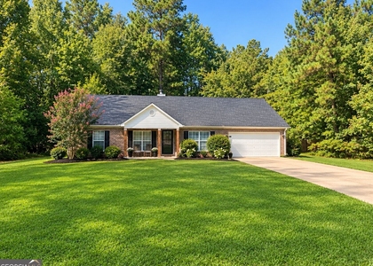 201 Derek Court - Photo 1