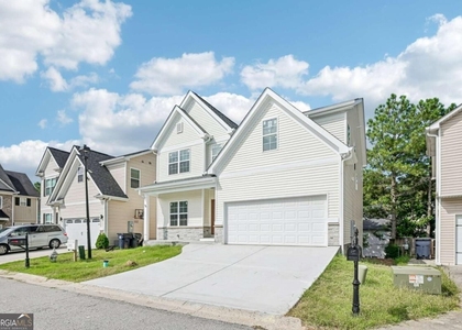 78 Crescent Commons - Photo 1