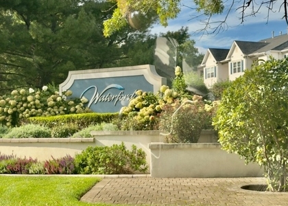 1133 Waterford Dr - Photo 1