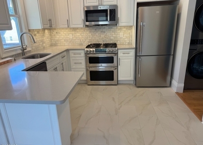 217 Greenwood Ave Unit 2 - Photo 1