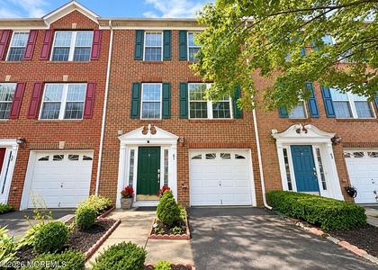 61 Saxton Road - Photo 1