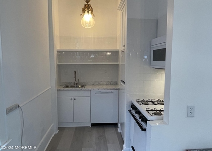 212 11th Avenue - Photo 1