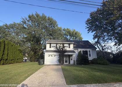 6 Roslyn Drive - Photo 1