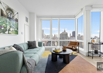 W 38th Street - Photo 1
