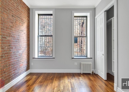 East 23 Street - Photo 1
