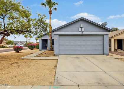 8507 W College Drive - Photo 1