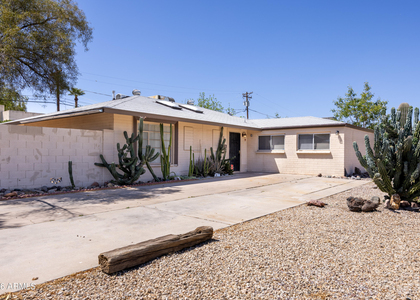 5102 N 20th Avenue - Photo 1