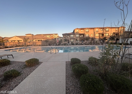 1255 N Arizona Avenue - Photo 1