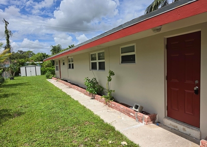 1235 Nw 5th - Photo 1