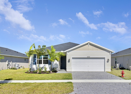 8990 Dahlia Circle - Photo 1