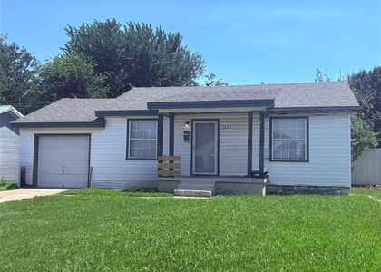 1342 South Drive - Photo 1