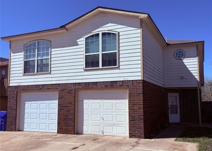 3200 Ridgecrest Court - Photo 1