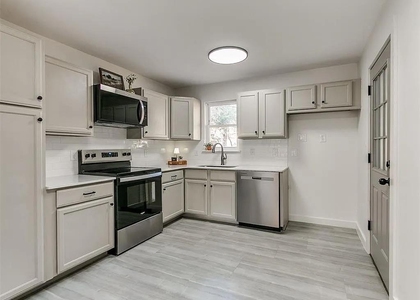 1510 Bedford Lane - Photo 1