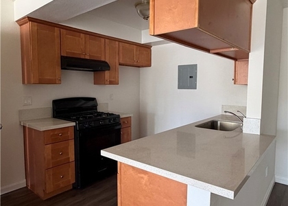 916 S Atlantic - Photo 1
