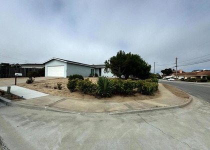 487 Larson Court - Photo 1