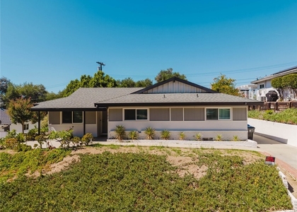 11017 Sevenhills Drive - Photo 1