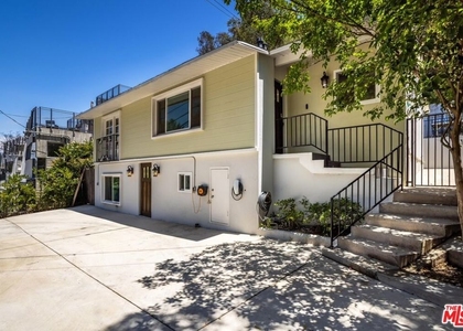 8876 Wonderland Avenue - Photo 1