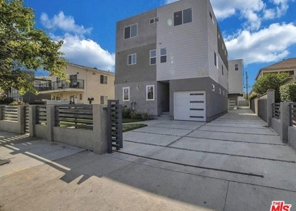 2303 1/2 Hauser Boulevard - Photo 1