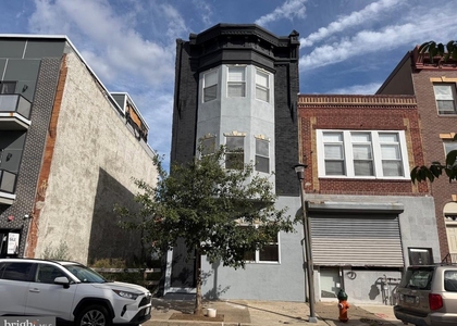 1001 N Marshall Street - Photo 1