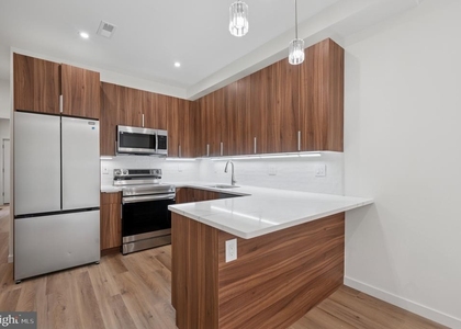 2209 N Franklin Street - Photo 1