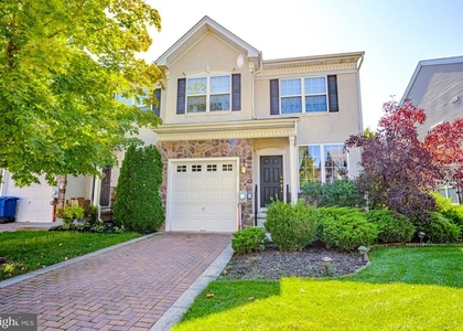 13 Kingswood Court - Photo 1