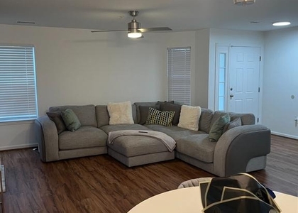 13910 King George Way - Photo 1