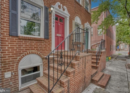 1504 Byrd St - Photo 1