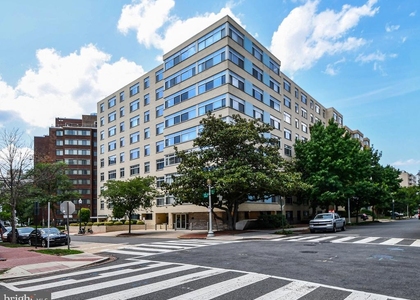 2401 H Street Nw - Photo 1