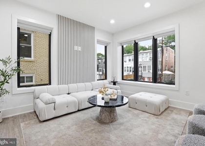 1140 Oates Street Ne - Photo 1