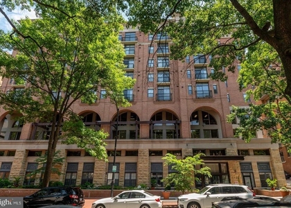 1111 25th Street Nw - Photo 1