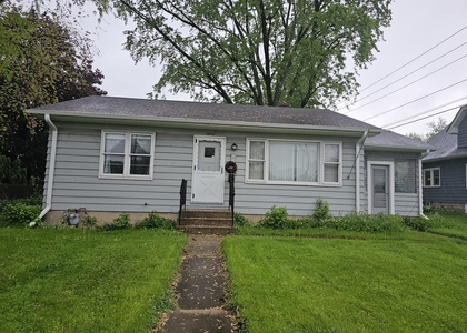 1207 W Main Street - Photo 1