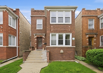 5039 W Cullom Avenue - Photo 1