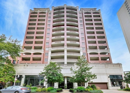 828 W Grace Street - Photo 1