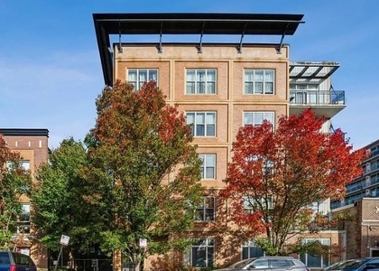 1228 W Monroe Street - Photo 1