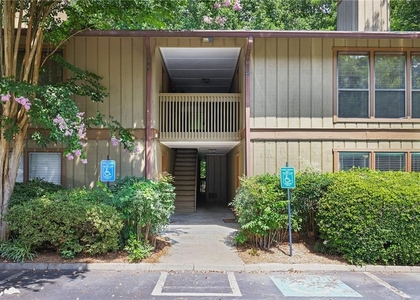 1014 Dunbar Drive - Photo 1