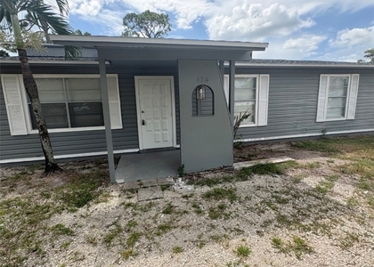 424 Valley Drive - Photo 1
